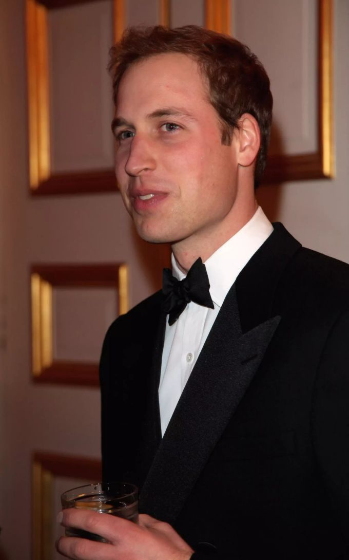 Ob dieser junge Prinz William in Meghan Markles Zimmer wohl als Wanddeko hing? Meghan Markle Prinz William