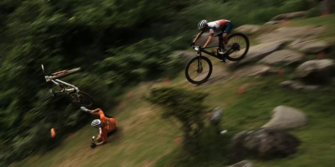 Mathieu van der Poel bei seinem Sturz an den Olympischen Spielen. Mathieu van der Poel