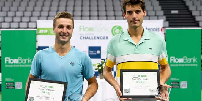 Liam Broady (li) und Marc-Andrea Hüsler.