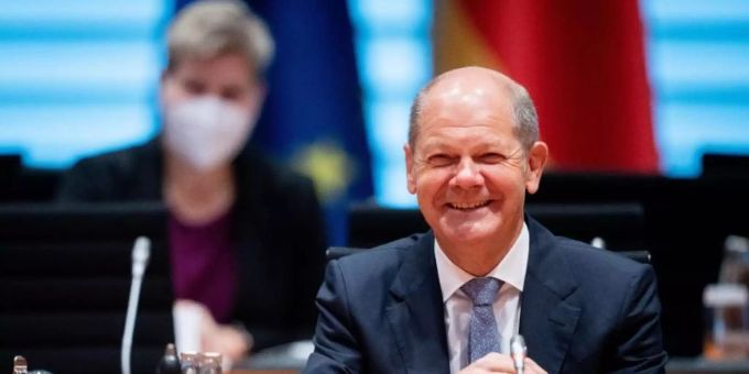 Friedrich Merz äussert sich kritisch gegenüber dem SPD-Kanzlerkandidaten Olaf Scholz (Archivbild). christlich demokratische union deutschlands