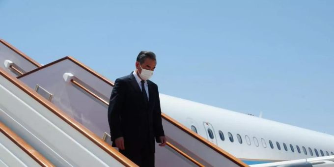 Chinas Aussenminister Wang Yi. Taliban-Führer Baradar bezeichnet China als «vertrauenswürdigen Freund». Foto: -/SANA/dpa Chinas Aussenminister Wang Yi. Taliban-Führer Baradar bezeichnet China als «vertrauenswürdigen Freund». Foto: -/SANA/dpa