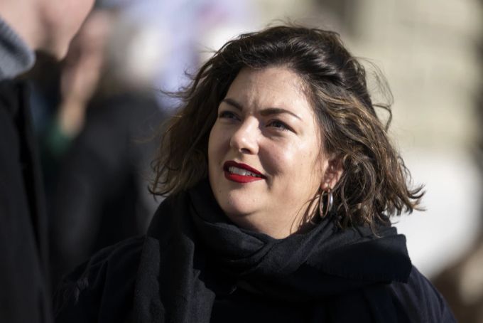 Tamara Funiciello spielte einst Landhockey in der U21-Nationalmannschaft. Dies nutzt der Satire-Artikel als Steilvorlage. (Archivbild) Tamara Funiciello