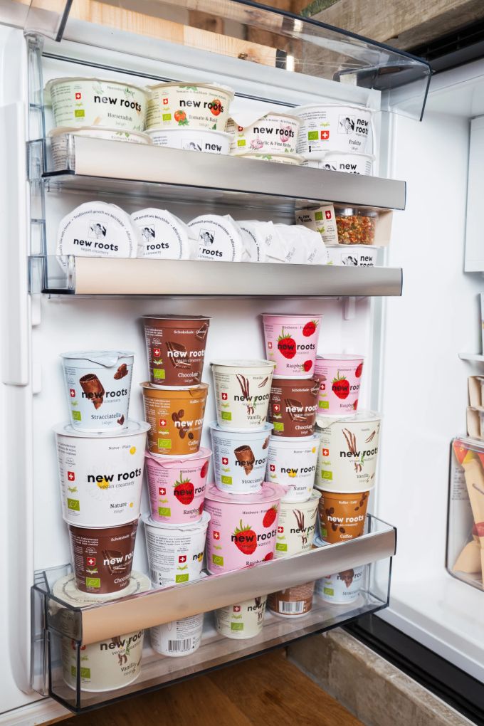 Das Sortiment von New Roots umfasst heute diverse Käsesorten, Joghurt, Crème fraîche und sogar Fondue. Startup New Roots