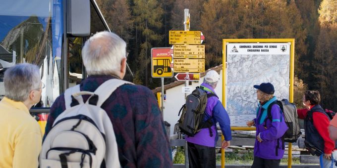 Postauto will bis 2035 das Bargeld auf seinen Linien verbannen. postauto