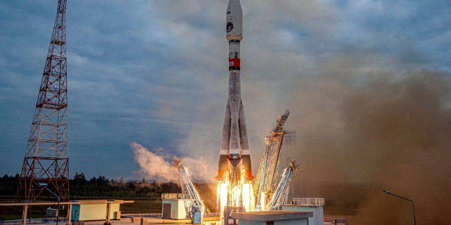 Destination Mond: Die Sojus-2.1b-Rakete mit der automatischen Mondlandestation «Luna-25» startet vom Weltraumbahnhof Wostotschny im Fernen Osten Russlands ab.