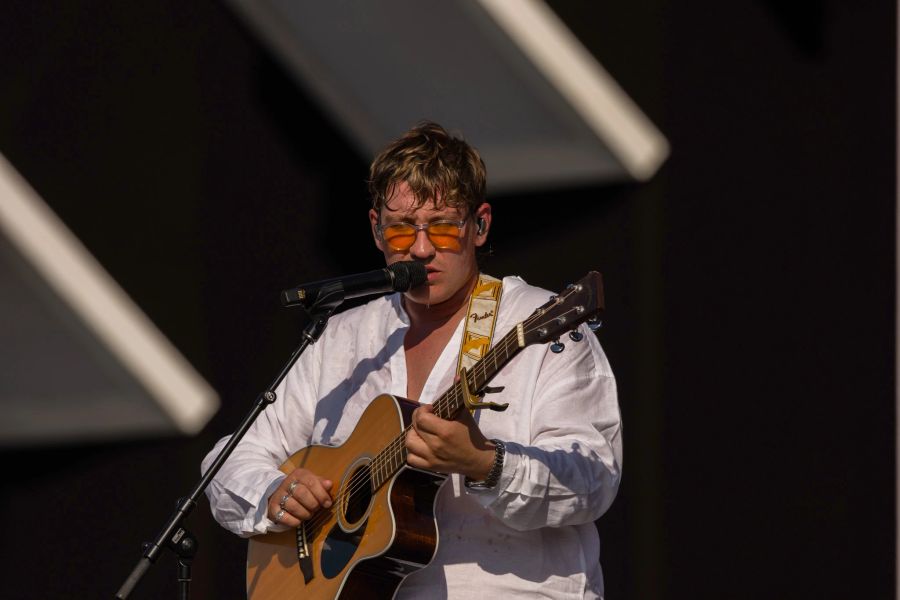 Marius Baer eröffnete gestern Abend die Main Stage.