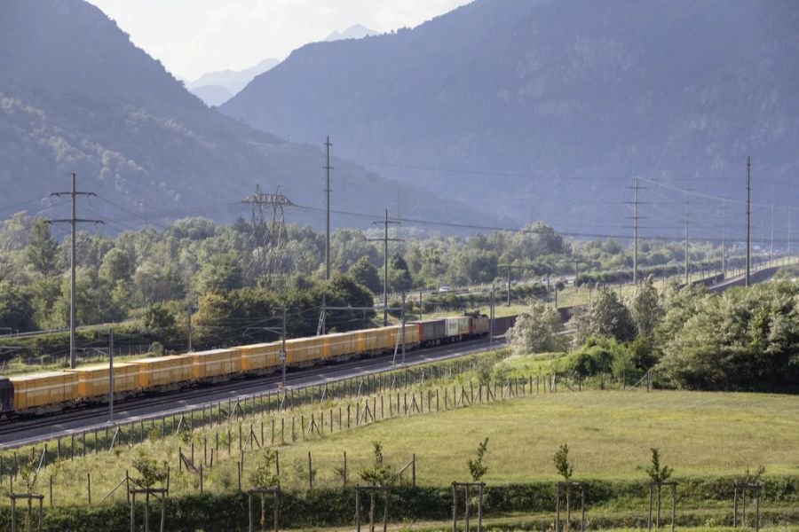 Der Gotthard-Basistunnel ist bis auf Weiteres für den Personenverkehr gesperrt. (Symbolbild)