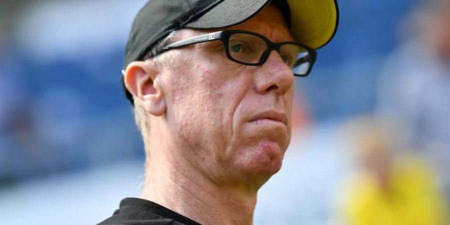 Der frühere FC-Coach Peter Stöger ist über die Trennung von Trainer Anfang verwundert. Foto: Uwe Anspach