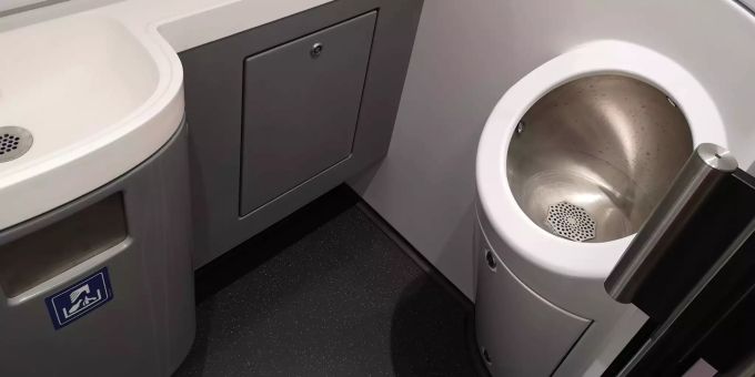 So sehen die Herren WCs in den neuen SBB Zügen aus. wcs sbb zug