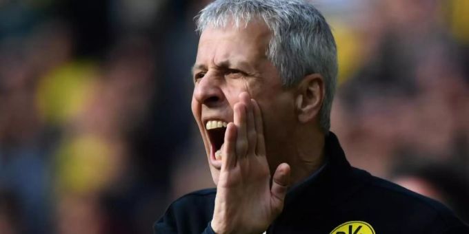 BVB-Trainer Lucien Favre hat den Titelkampf doch noch nicht aufgegeben. Foto: Ina Fassbender BVB-Trainer Lucien Favre hat den Titelkampf doch noch nicht aufgegeben. Foto: Ina Fassbender