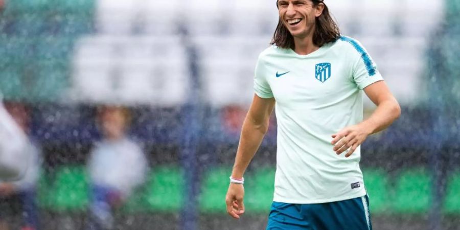 Der Vertrag von Filipe Luis bei Atlético Madrid läuft zum Saisonende aus. Foto: Marius Becker/dpa