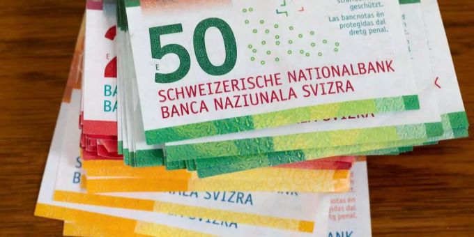 Der Kanton Zug hatte das grösste durchschnittliche Einkommen. Einkommen