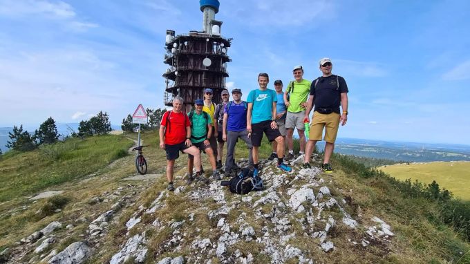 Sportweekend: Sportler aus verschiedenen Riegen des Satus Suhr begaben sich im August auf den Chasseral. Satus Suhr