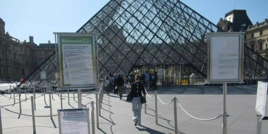 Seit Anfang Juli ist der Louvre wieder geöffnet. Foto: Sabine Glaubitz/dpa