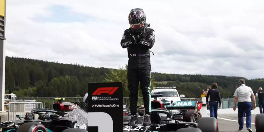 Lewis Hamilton wird schwer zu schlagen sein - die Pole holte er sich mit mehr als einer halben Sekunde Vorsprung. Foto: Francois Lenoir/POOL REUTERS/AP/dpa