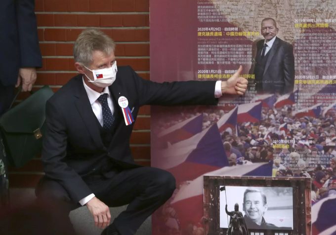 Miloš Vystrčil beim Besuch in Taiwan. Miloš Vystrčil Taiwan.