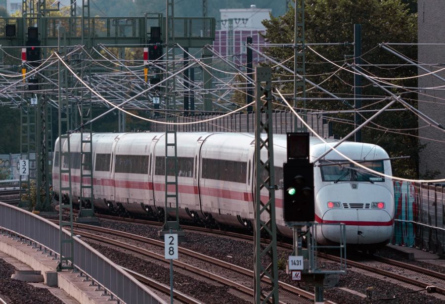 ICE  Deutsche Bahn