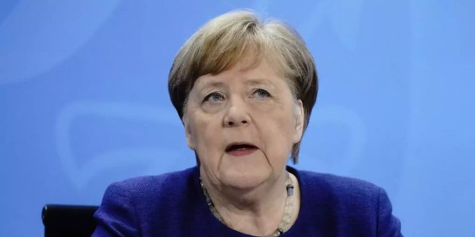 Angela Merkel bei einer Pressekonferenz am Donnerstag Angela Merkel bei einer Pressekonferenz am Donnerstag