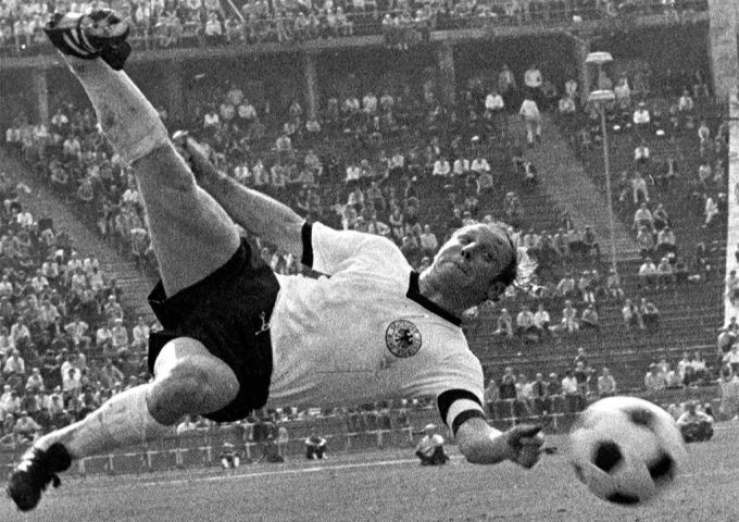Uwe Seeler im Dress der deutschen Nationalmannschaft im Jahr 1970. Uwe Seeler