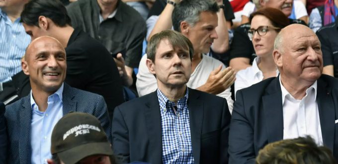 Neben Burgener werden auch Massimo Ceccaroni (l.) und Karl Odermatt aufgefordert ihre Ämter beim FC Basel niederzulegen. FC Basel