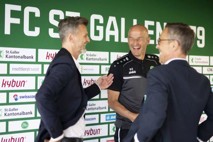 Die Führungsriege des FCSG hat gut lachen. Alain Sutter, Peter Zeidler und Matthias Hüppi (v.l.n.r.)