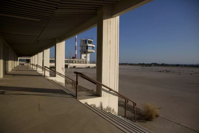 Hier am alten Flughafen in Athen, Griechenland, soll das neue Projekt realisiert werden. athen