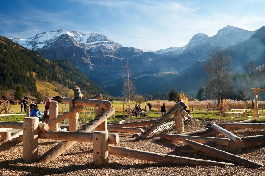 AlpKultur Spielplatz Lenk