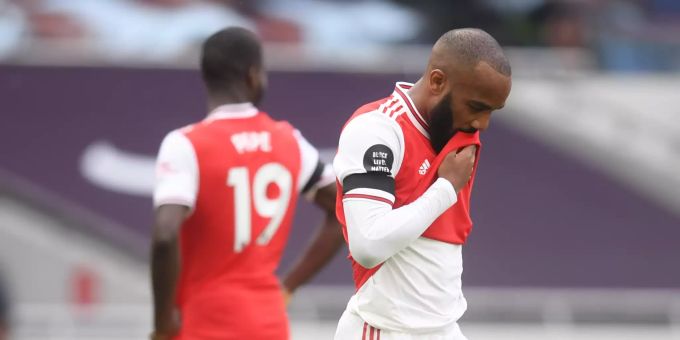 Arsenal und Alexandre Lacazette unterliegen Tottenham. Arsenal Granit Xhaka