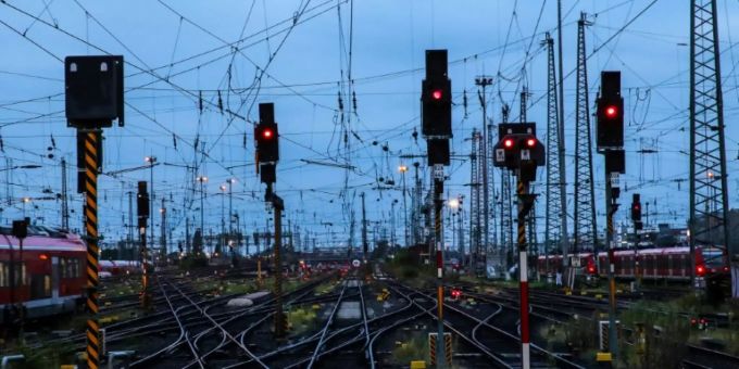 Allianz pro Schiene fordert «historische Trendumkehr» bei Infrastruktur Allianz pro Schiene fordert «historische Trendumkehr» bei Infrastruktur