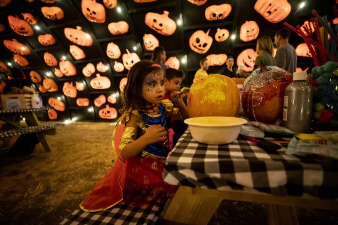 In den USA ist Halloween eine Tradition für Gross und Klein. Halloween