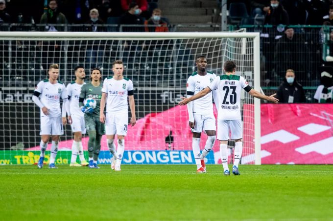 Borussia Mönchengladbach erlebt gegen den SC Freiburg ein Debakel. Borussia Mönchengladbach SC Freiburg