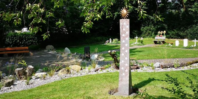 Kindergrabfeld „Sternenkinder“ auf dem Friedhof Brunnenwiese Kindergrabfeld „Sternenkinder“