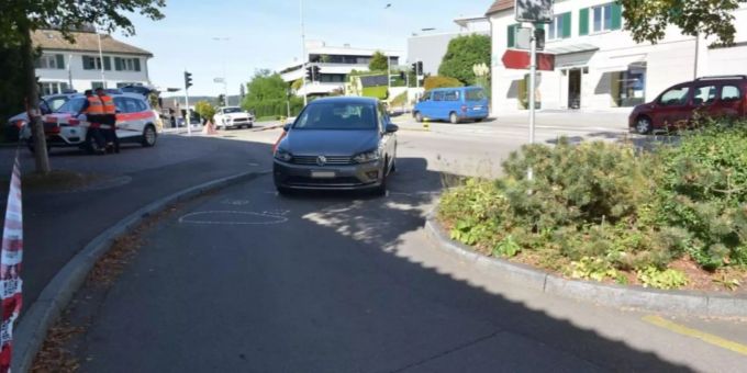 Der genaue Unfallhergang ist unklar, weshalb Zeugen gesucht werden. Unfall
