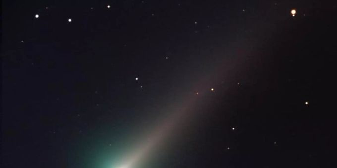 erde grüner komet