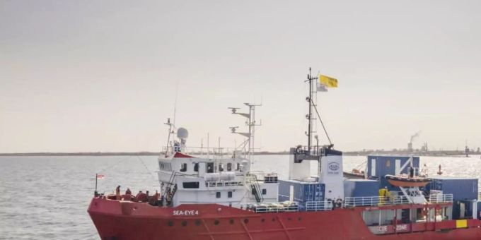Die Sea-Eye 4 wird von deutschen Seenotrettern auf dem Mittelmeer betrieben. Foto: Maik Luedemann/Sea-Eye/AP/dpa Die Sea-Eye 4 wird von deutschen Seenotrettern auf dem Mittelmeer betrieben. Foto: Maik Luedemann/Sea-Eye/AP/dpa