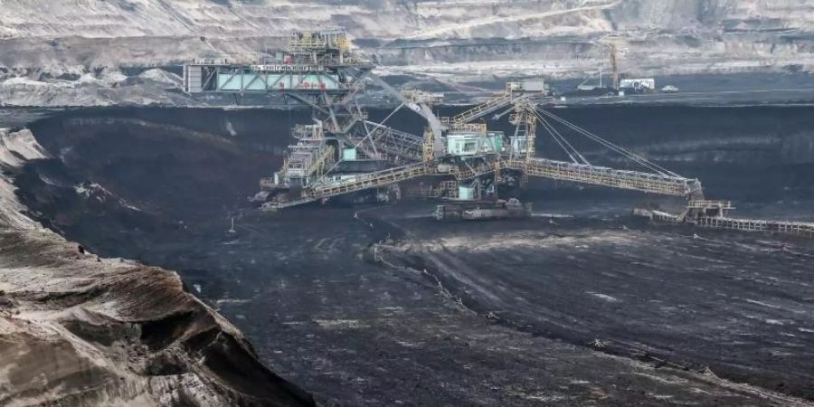 Braunkohle-Tagebau in Sachsen-Anhalt: Viele ohnehin arme Regionen Deutschlands werden vom Kohleausstieg schwer getroffen. Foto: Jan Woitas/ZB/dpa