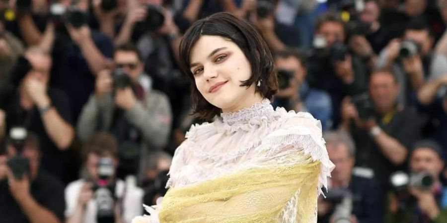 SoKo stellt ihren Film «Die Tänzerin» beim Filmfestival in Cannes vor. Foto: Sebastien Nogier/epa/dpa