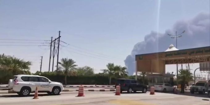 Die Ölanlage im saudi-arabischen Abkaik nach dem Drohnen-Angriff. USA saudi arabien iran