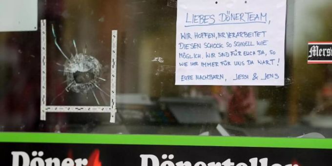 Halle/Ulm - Trauma: Wann man Hilfe braucht und wie man helfen kann