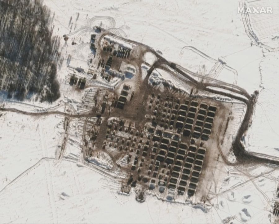 Satellitenbilder zeigten, wie sich das russische Militär vor dem Ukraine-Krieg in Kursk versammelte.