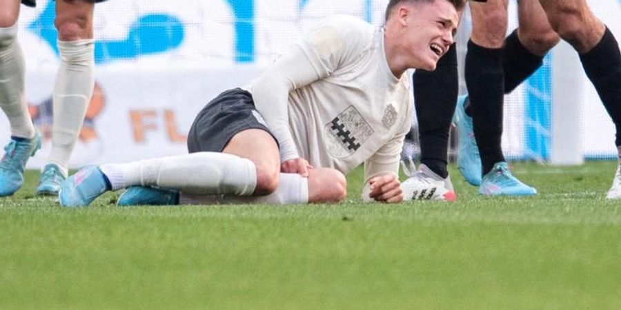 Florian Wirtz hat sich einen Riss des vorderen Kreuzbandes im linken Knie zugezogen und wird monatelang für Leverkusen ausfallen. Foto: Marius Becker/dpa