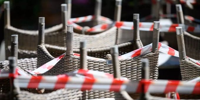 Die Gastronomie war von den Corona-Massnahmen besonders stark betroffen. Gastronomie Corona-Massnahmen