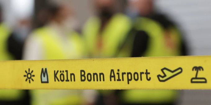 Am Köln Bonn Airport streikt das Bodenpersonal. Köln Bonn Airport