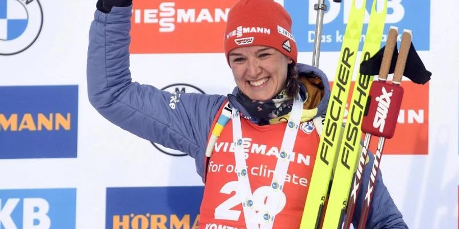 Die Biathletin Denise Herrmann geht nach ihrem Sieg im Sprint als Erste in das Verfolgungsrennen. Foto: Vesa Moilanen/Lehtikuva/dpa