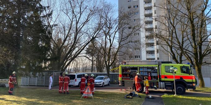 Ein Wohnungsbrand in Opfikon. Wohnungsbrand in Opfikon
