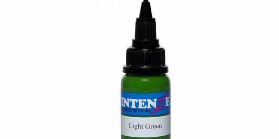 Die Firma Premier Products hat die Tätowierfarben «INTENZE Light Green» und «INTENZE Desert Sand Medium» zurückgerufen. Foto: Lebensmittelwarnung.de/Mike/Premier Products/dpa-infocom