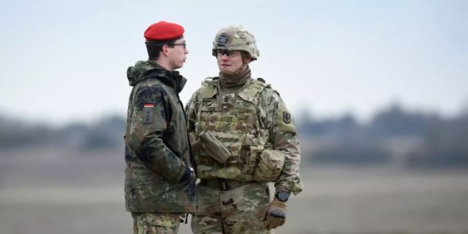 Bundeswehr sollen in Corona-Krise helfen Bundeswehr sollen in Corona-Krise helfen