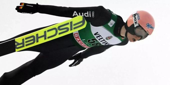 Karl Geiger hat in Lahti seinen vierten Saisonsieg eingefahren. skispringen