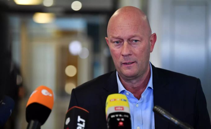 Ohne AfD-Stimmen wäre Thomas Kemmerich nicht gewählt worden. Nach der Ministerpräsidentenwahl