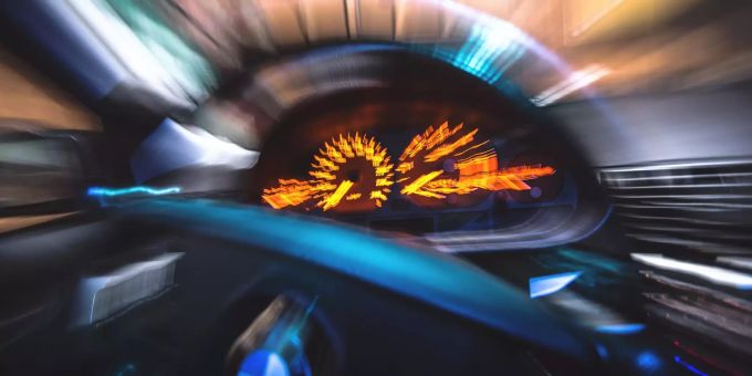 Die Polizei führte Geschwindigkeitskontrollen durch